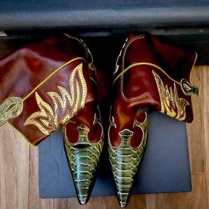 Woman’s size 6 cowboy boots